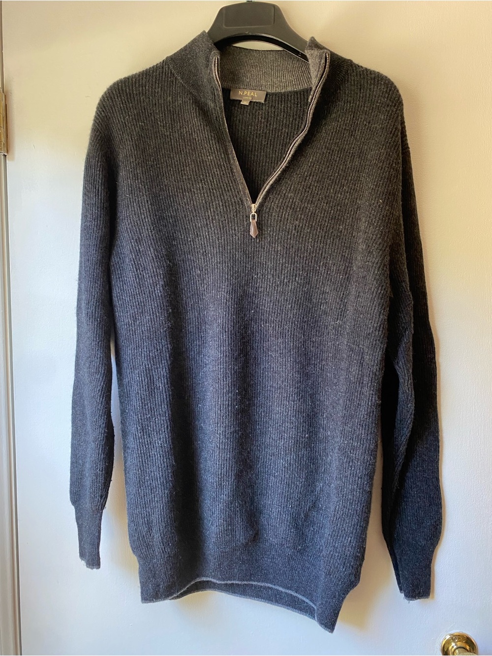 100% cashmere Men's Gray Half-Zip Ribbed Sweater by